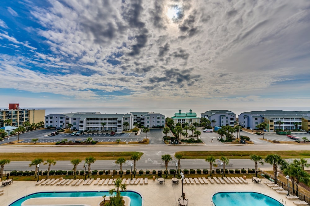 Tilghman Beach and Golf Resort by Condo-World