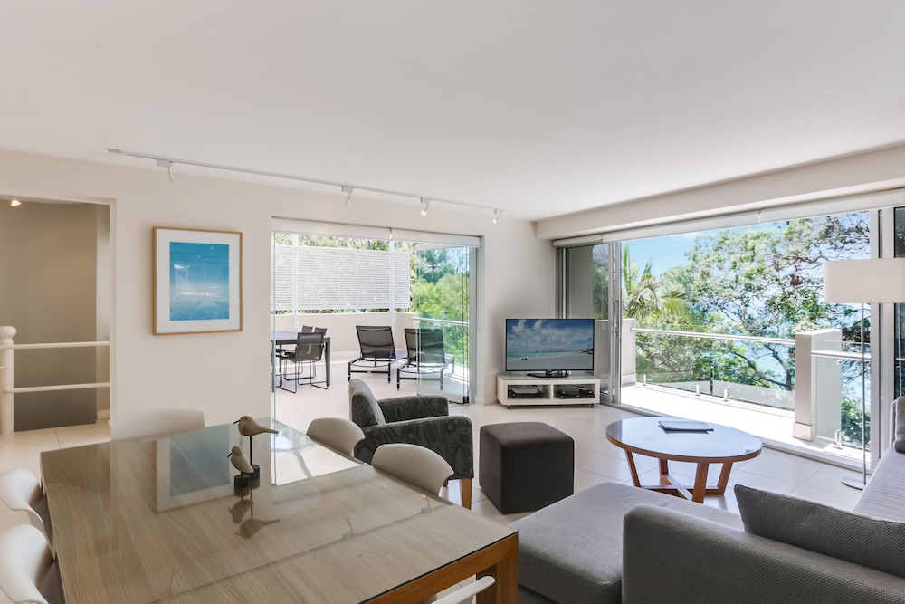 Little Cove Court