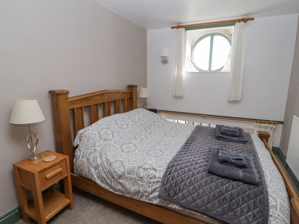 Mellfell Cottage view 3