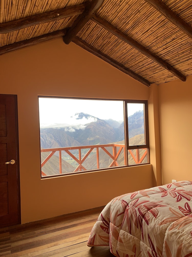 Alpaca Lodge view 4