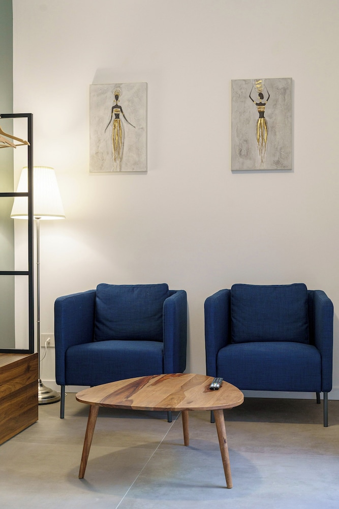 KleoSuites