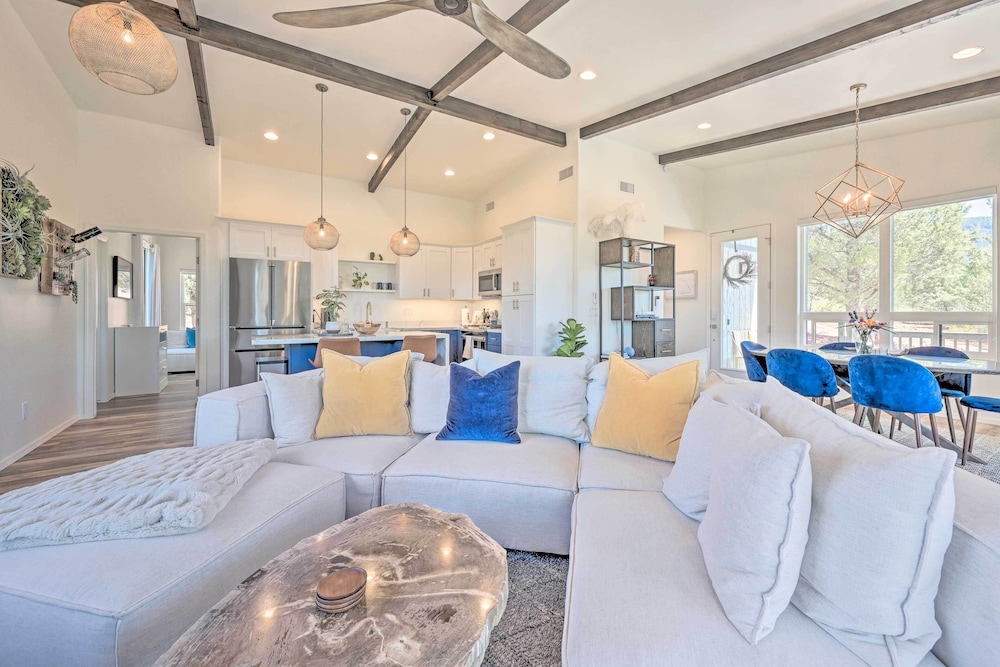 Luxe Pine Escape w/ Mtn Views  Gas Fire Pit! - Property Image 19