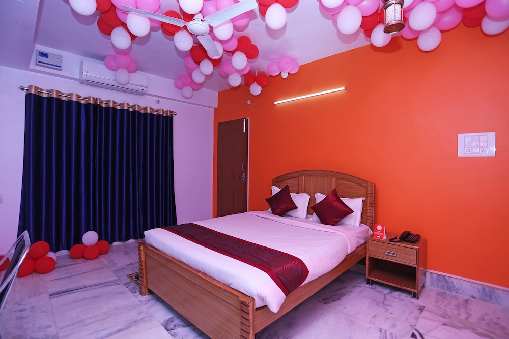 OYO 10994 Hotel Luxury INN - Property Image 12