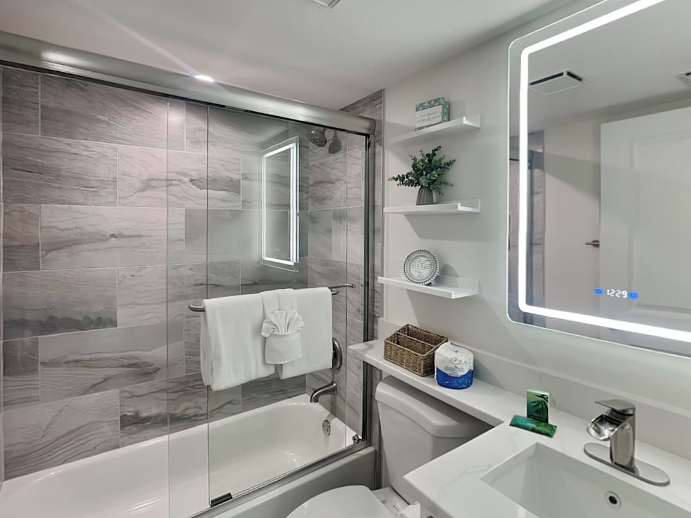 Seaside 4 by Distinctive Beach Rentals