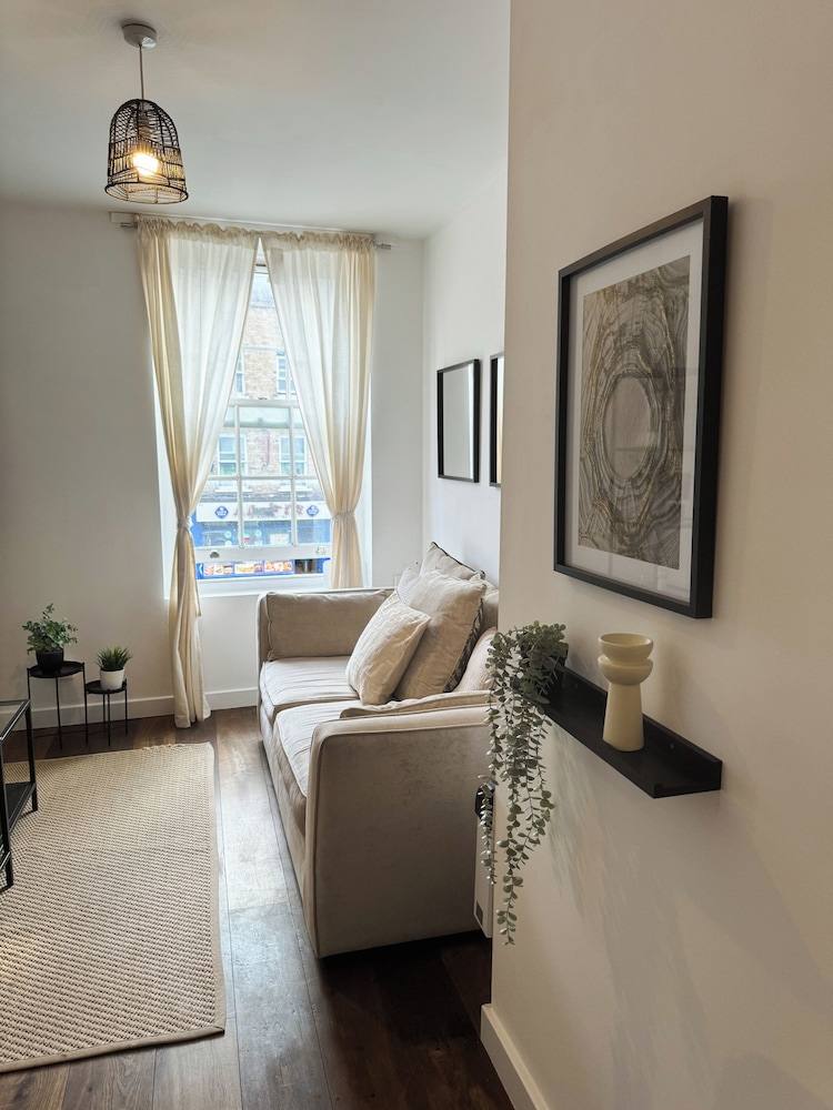 Cosy One Bedroom London Apartment