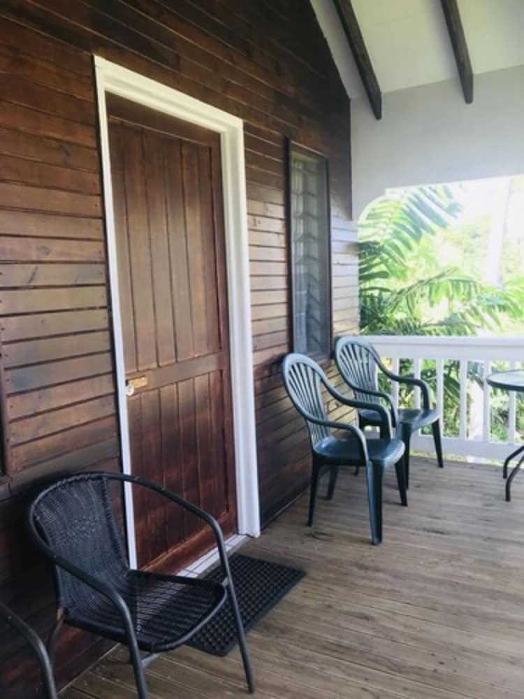 Tanna Evergreen Resort & Tours
