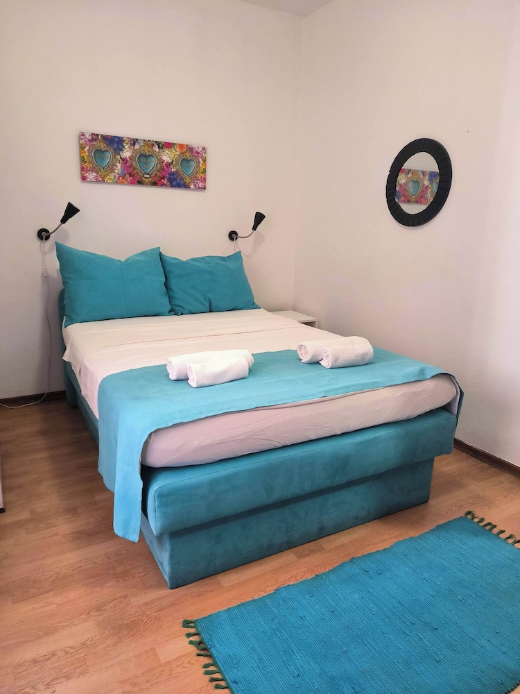 Omir Bed & Breakfast