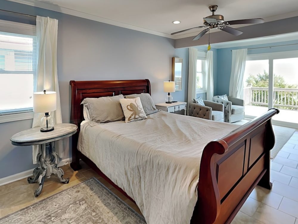 Tournesol by Topsail Realty