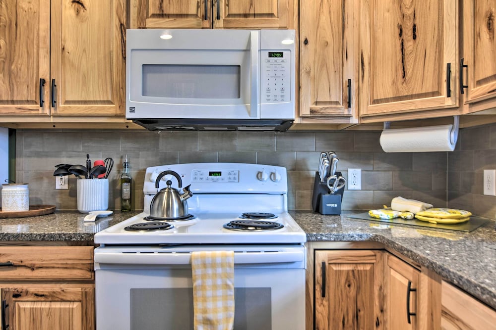 Cozy Condo on Fall River - 1 Mile to Rmnp Gate! - Property Image 30
