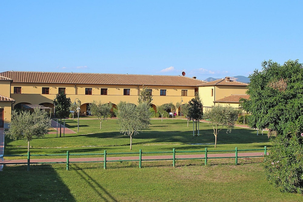 Apartment With Balcony in Poggio All'agnello