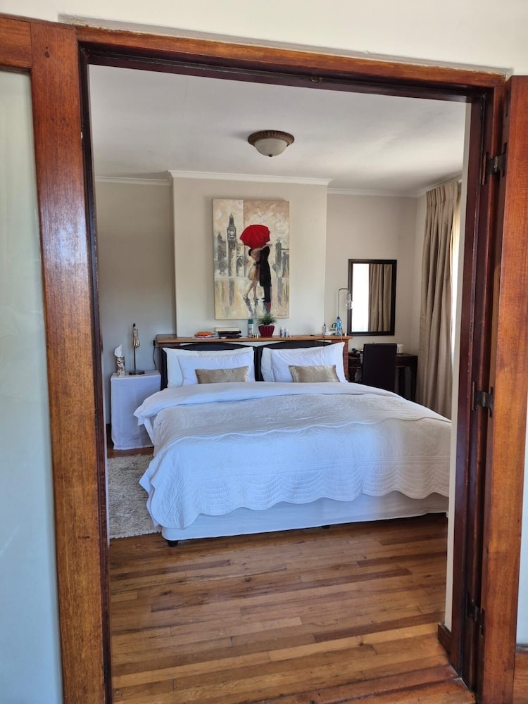 Afton Safari Lodge