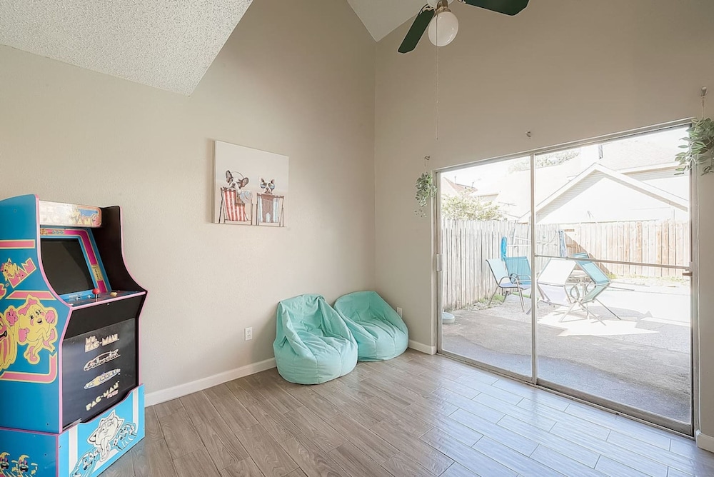 Beat the Heat in Katy Tx - Arcade Room Pool