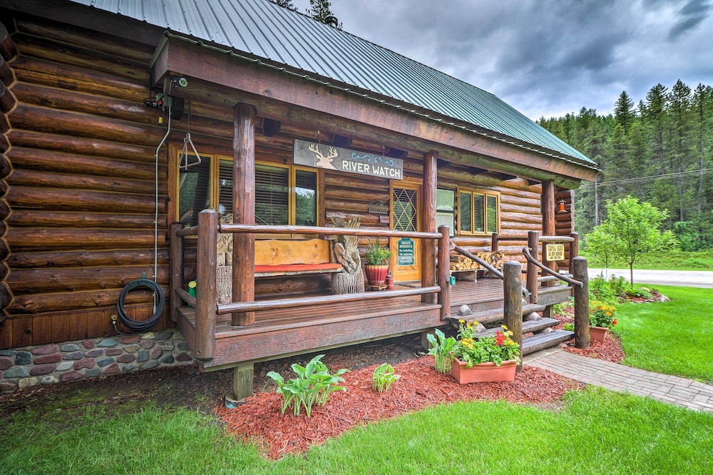 Cozy Glacier Park Log Cabin - 'best in the West!' view 2