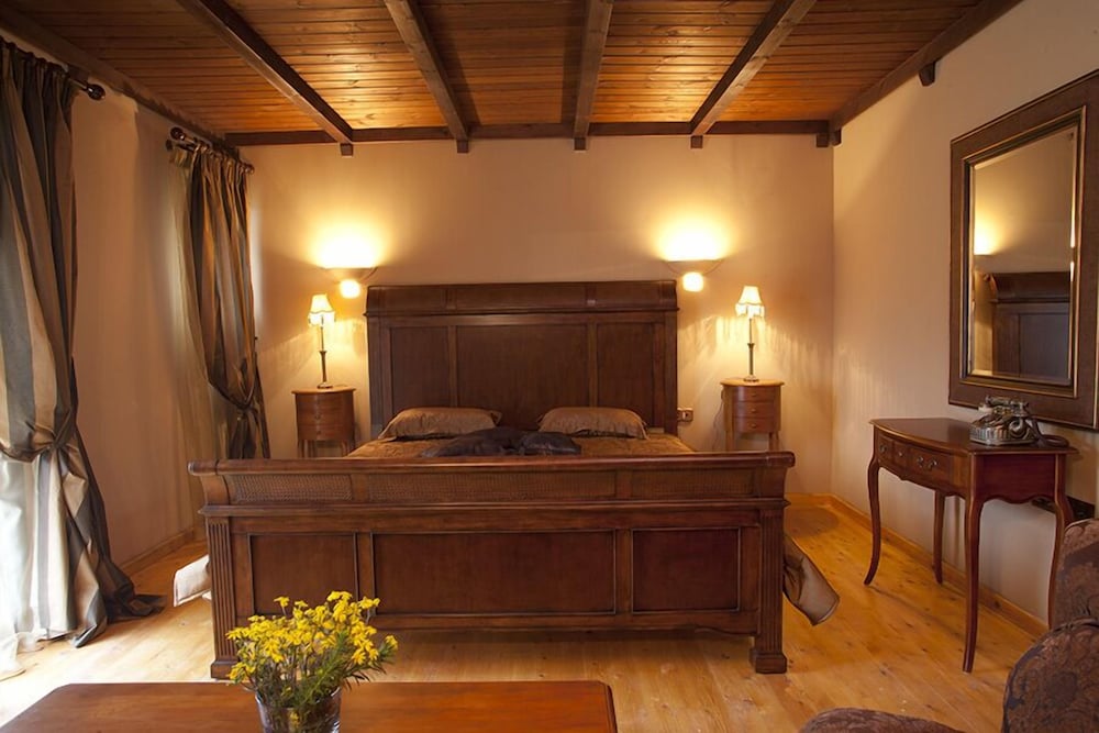 Refanidis Natural Luxury Hotel