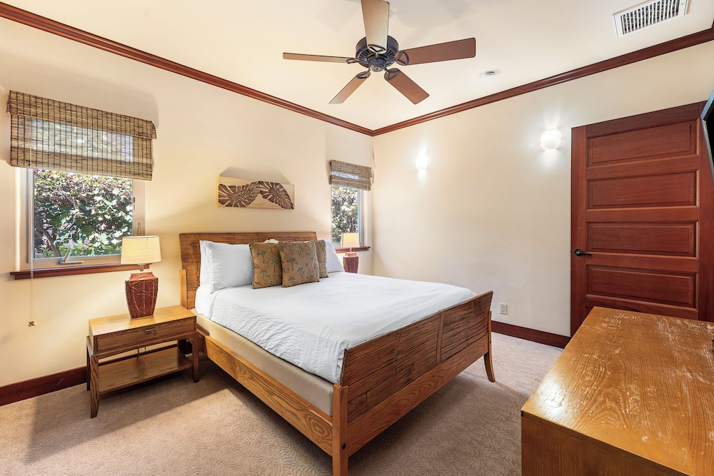 Family-friendly & Romantic Getaway - Beach Club Access- Vrkcv