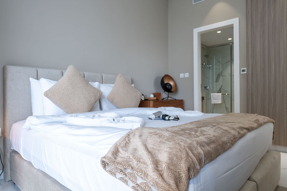 Cool 1-bedroom Apartment at The Pinnacle in Dubai Hills