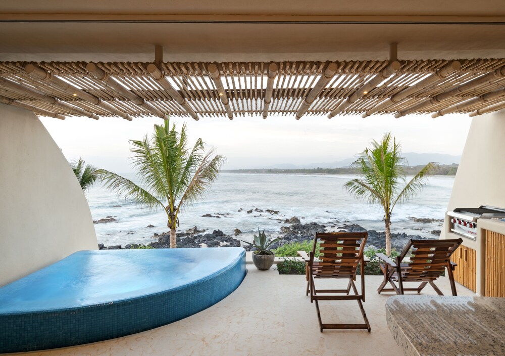 Punta Majahua Condos