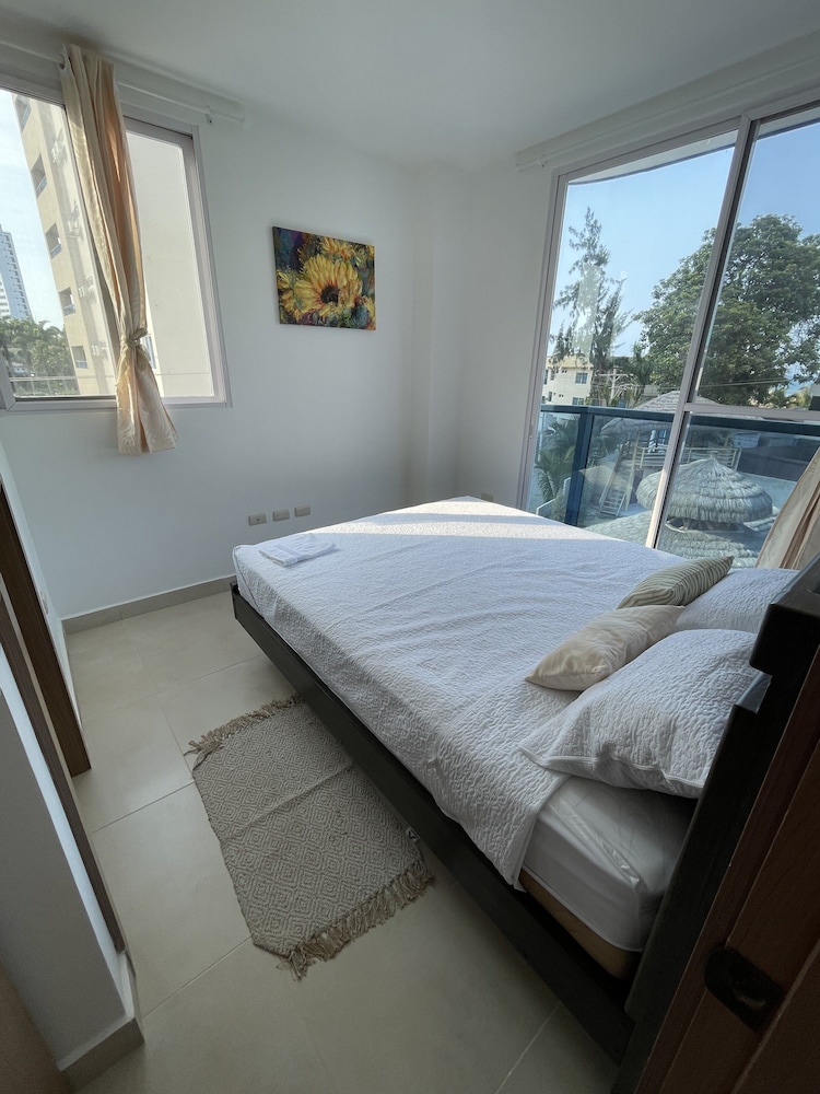 APARTAMENTOS OCEAN SUN view 2