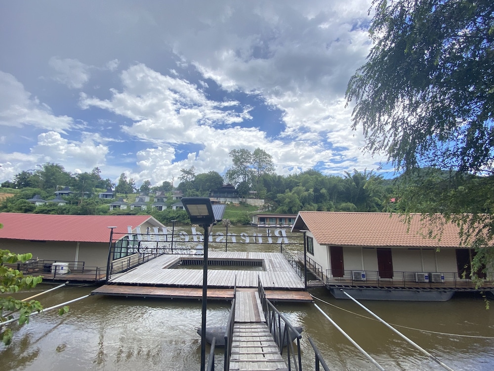 Hotel Riverside Hill Resort & Restaurant - Image 1