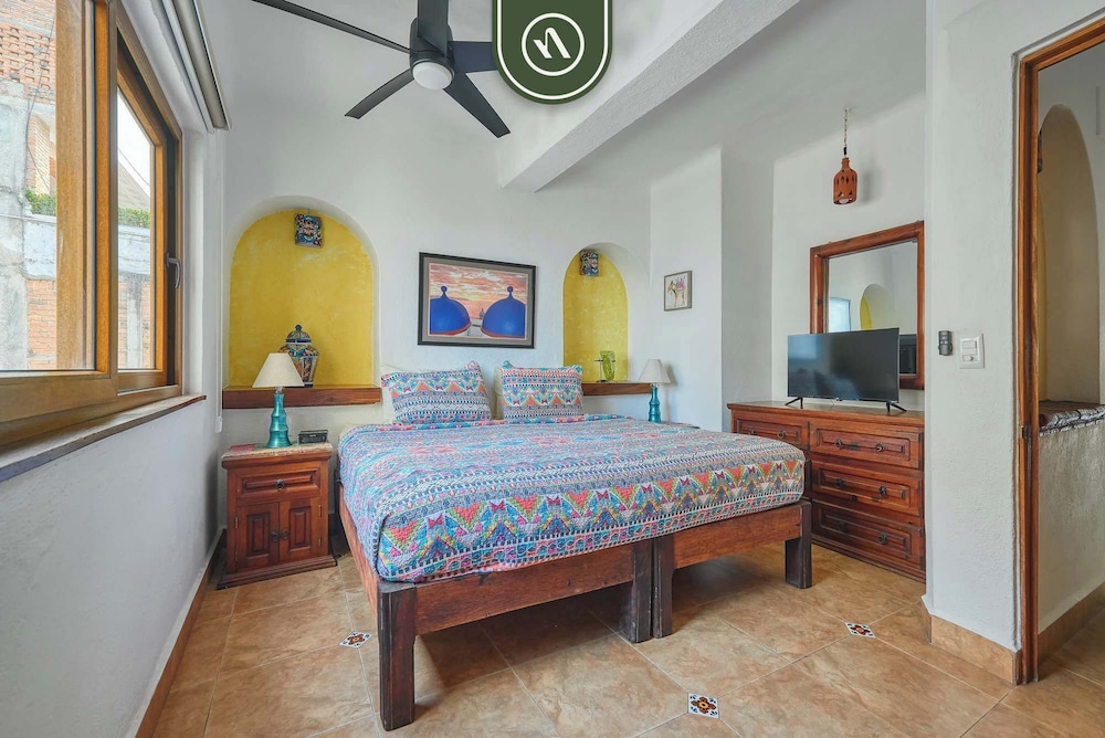 Ocean View 1Br Condo-balcony-beach-pool - 606