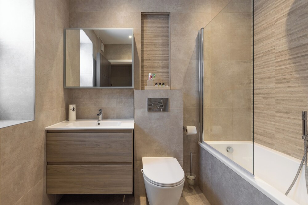Remarkable 2-bed Apartment in London