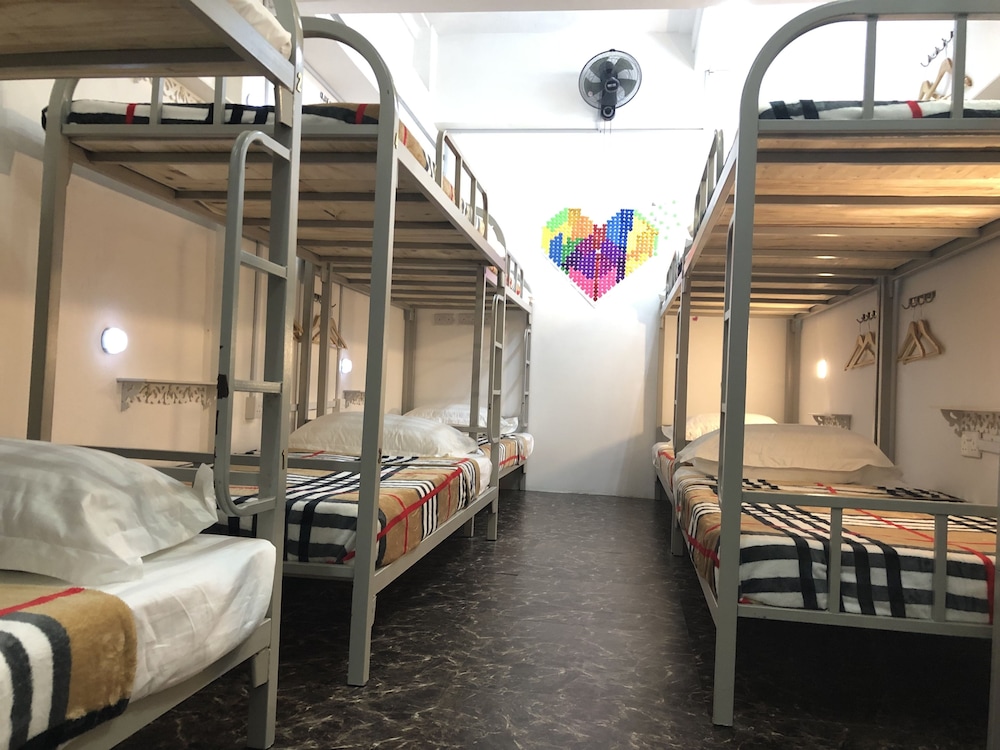 OSS Backpackers Hostel