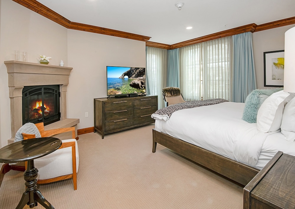 Ritz Carlton Vail #402 4 Bedroom Condo