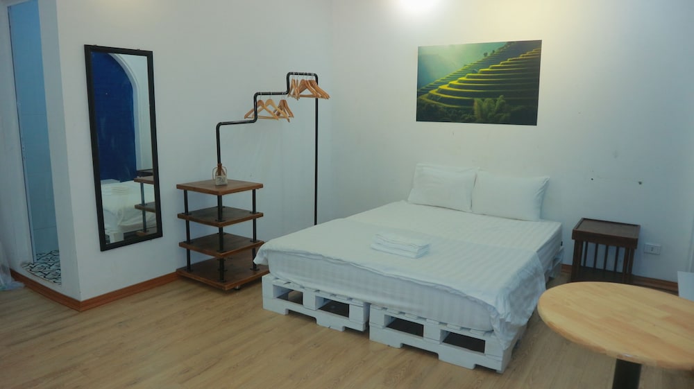 Em Am Homestay - West Lake