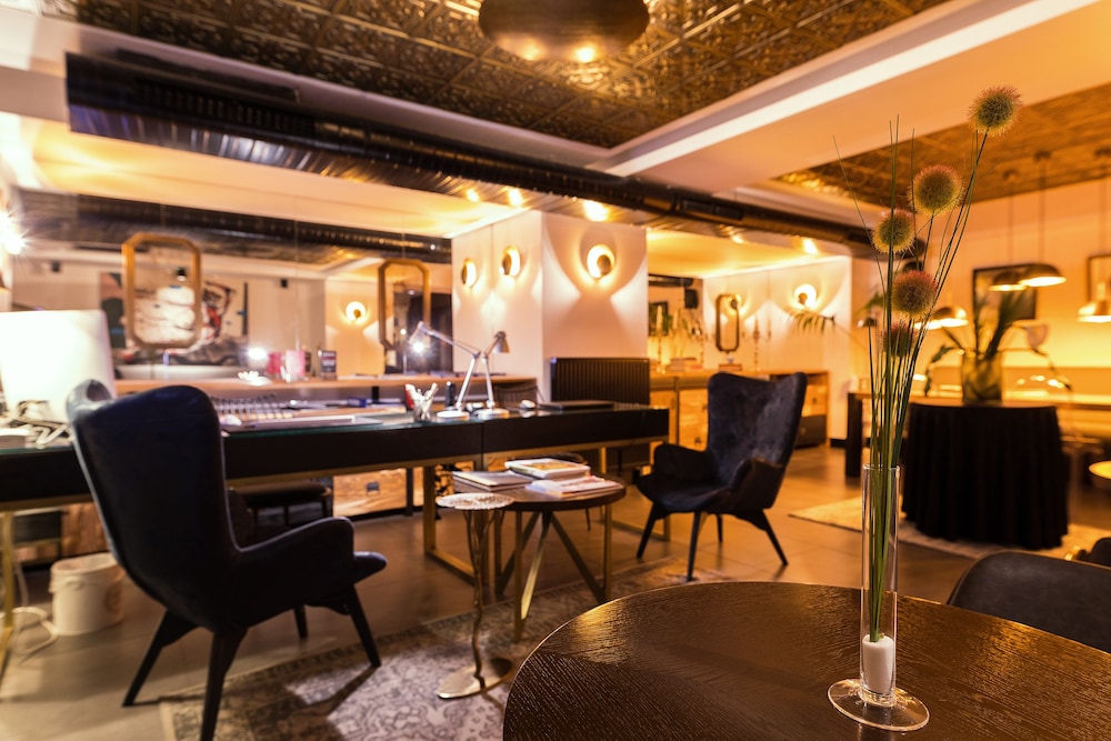 Nabu Hotel - Image 10