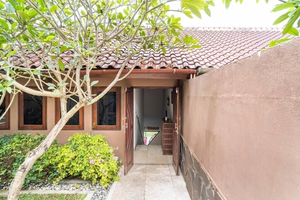 Aomi Villa