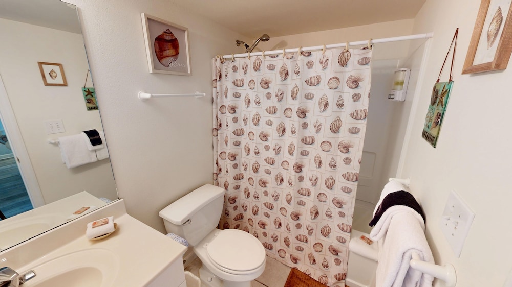 Seacrest 404 2 Bedroom Condo