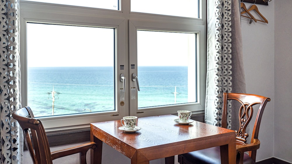 Gangneung Pension Sea and - Pet Friendly