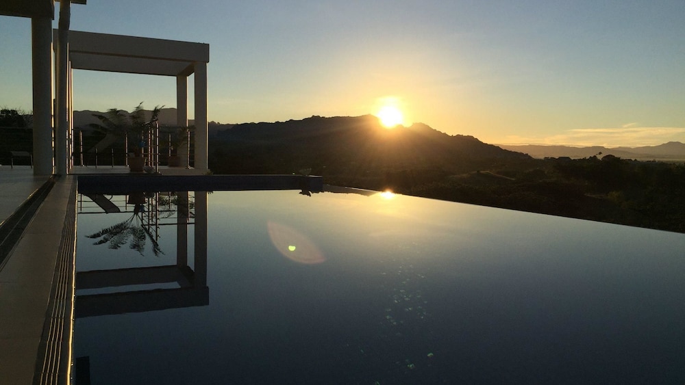 Fiji Luxury Pool Villa - view 11