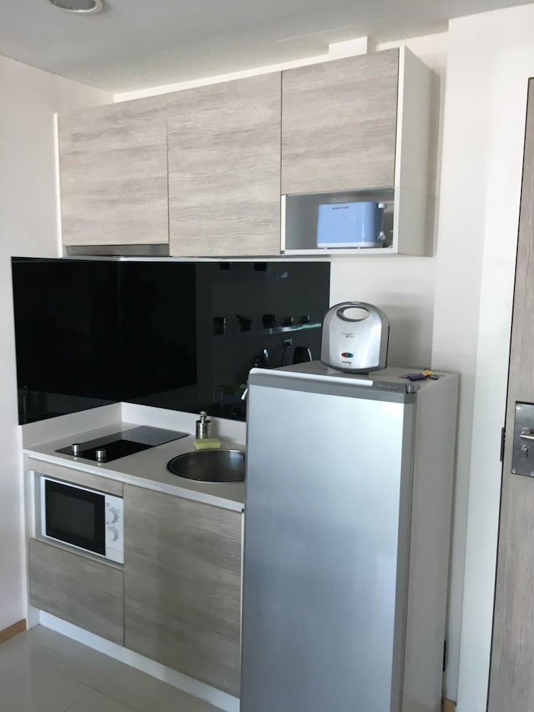 Acqua Condo - 505 by Axiom
