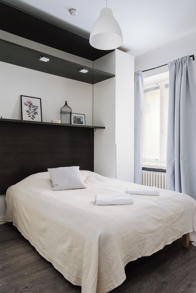 Renovated Top Floor Studio in Kallio