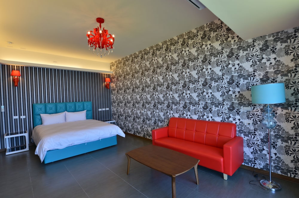 White Spray B&B