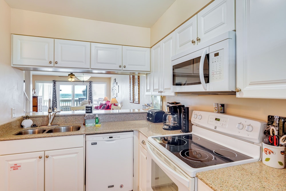 Steps to Sand: PCB Condo w/ Gulf-view Balconies!