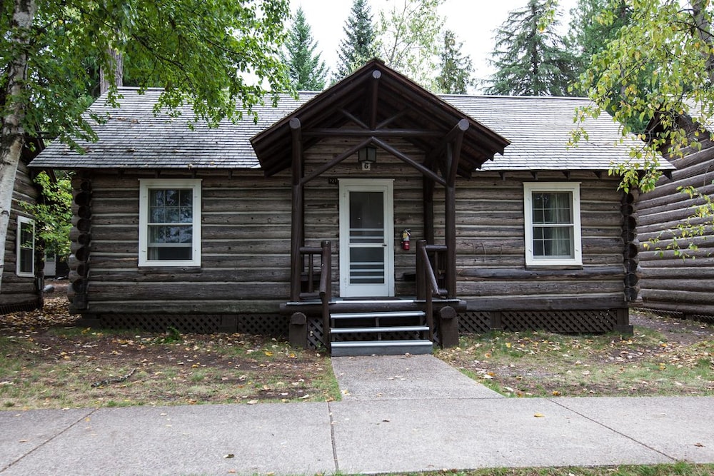 Lake McDonald Lodge - Inside the Park