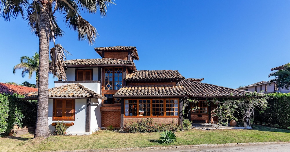 Bz46 Casa 150 metros da praia 5 suites