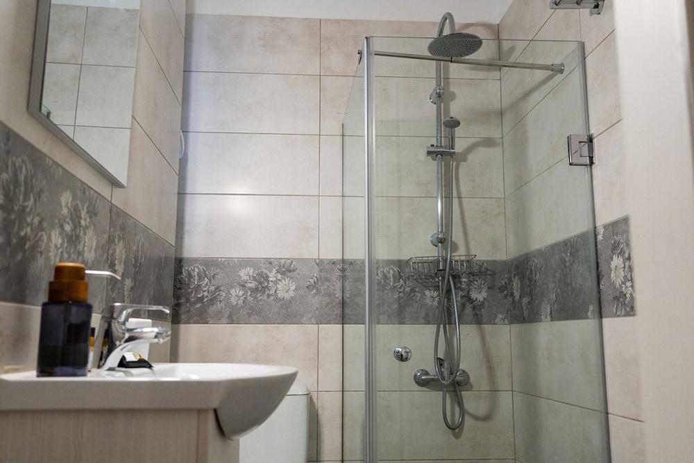 LIV - Cozy Apartment in Pagrati
