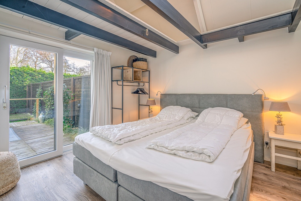 Charming Holiday Home for 2 People