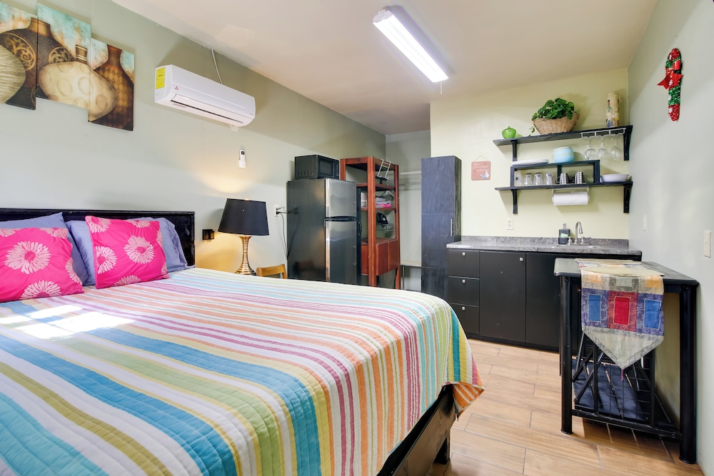 Remote Workers Welcome: Studio in Santa Rosa!