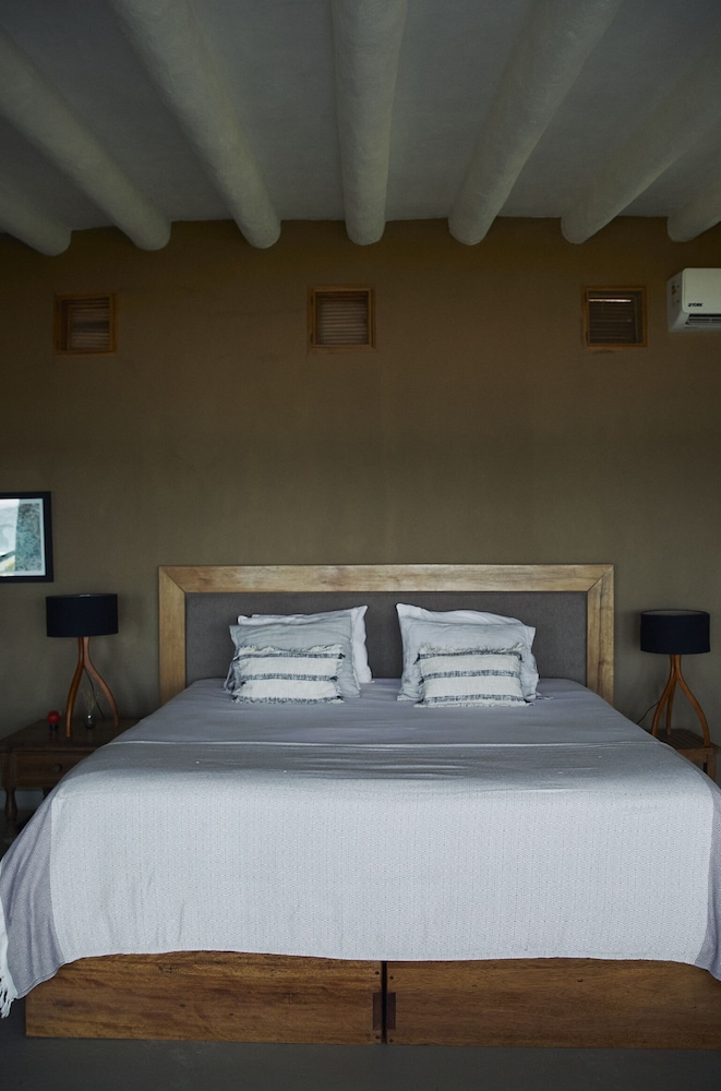 Cocaloba Adobe by Wynwood House