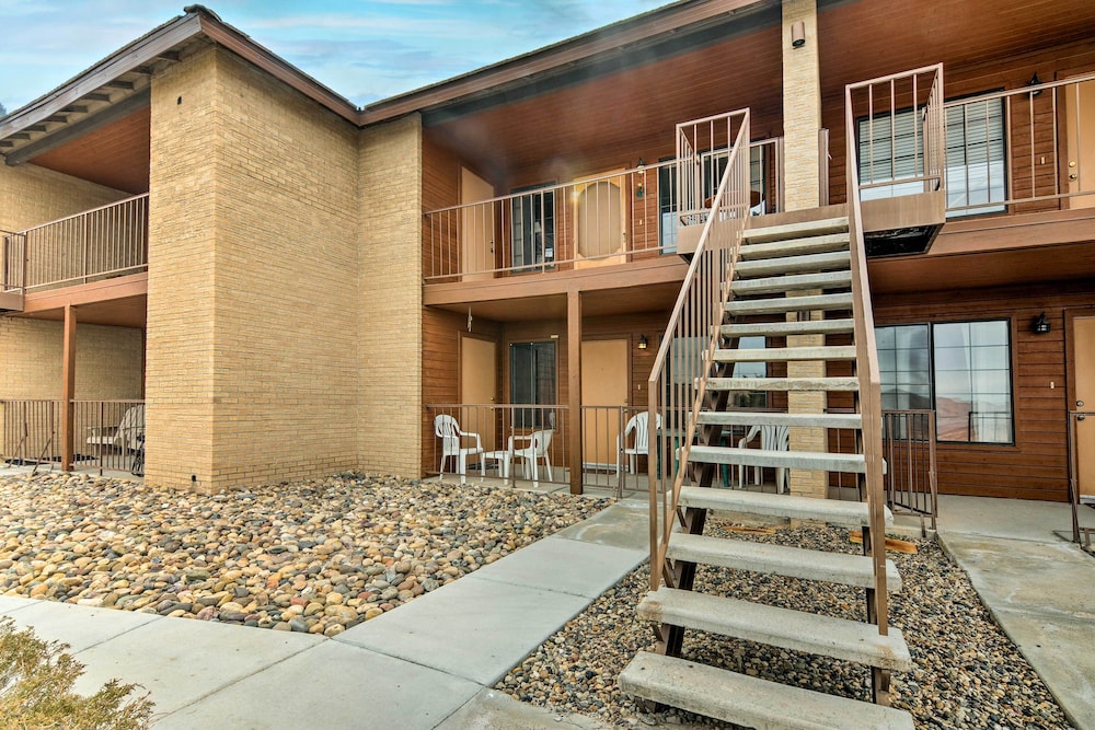 Pet-friendly Page Studio: 4 Mi to Lake Powell