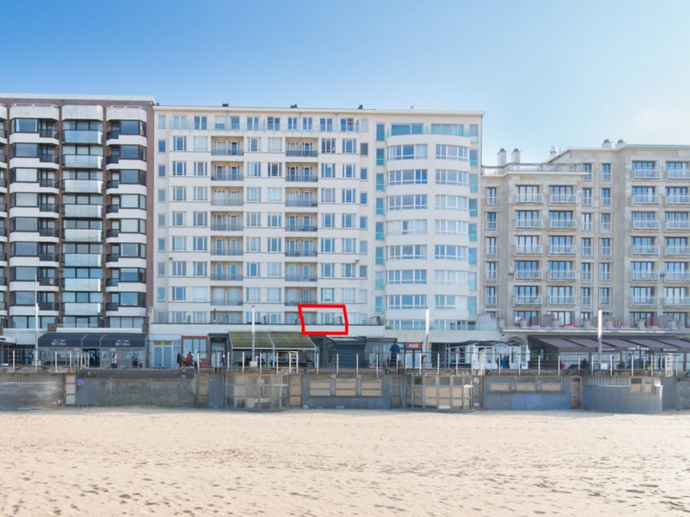 Charming Apartment Near the Beach