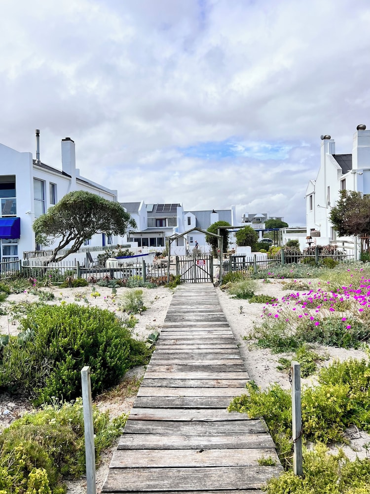 Baywatch Villa Guest House and Self Catering Accommodation