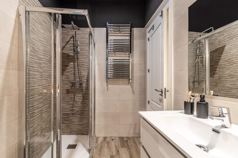 Arashi - 4 Bedrooms in Chueca