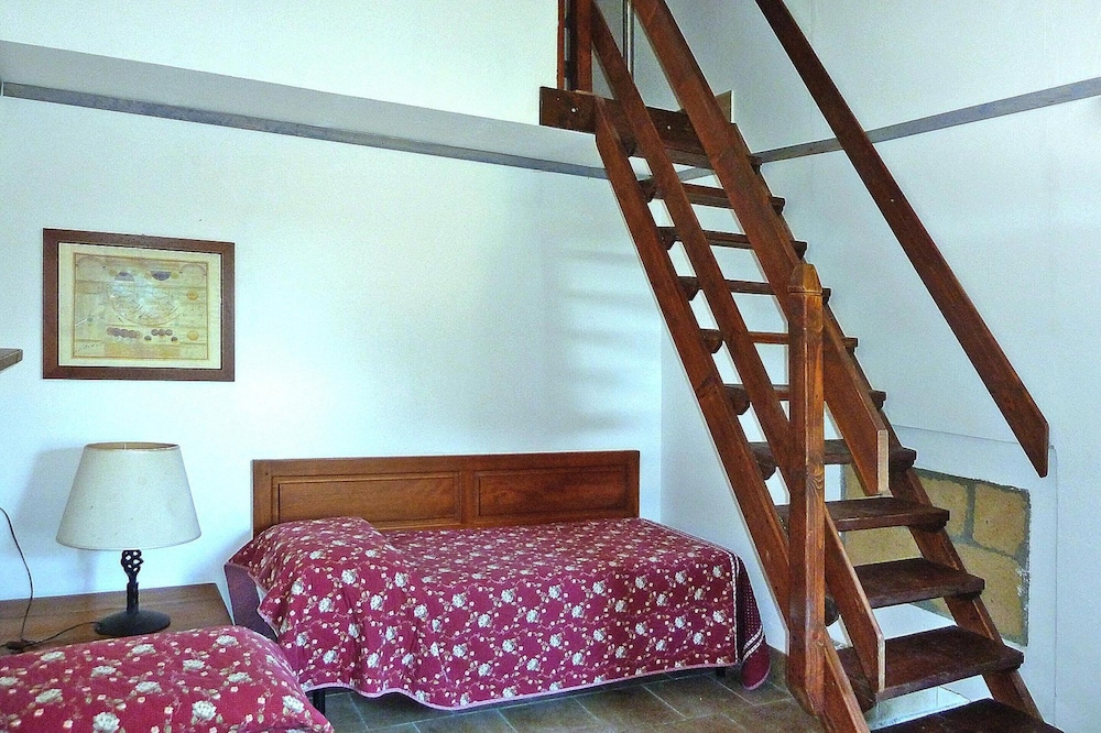 Family Apartment in Guardistallo With Pool photo 2
