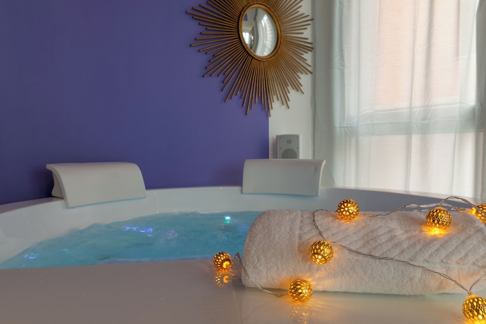 4 Star Suite SPA