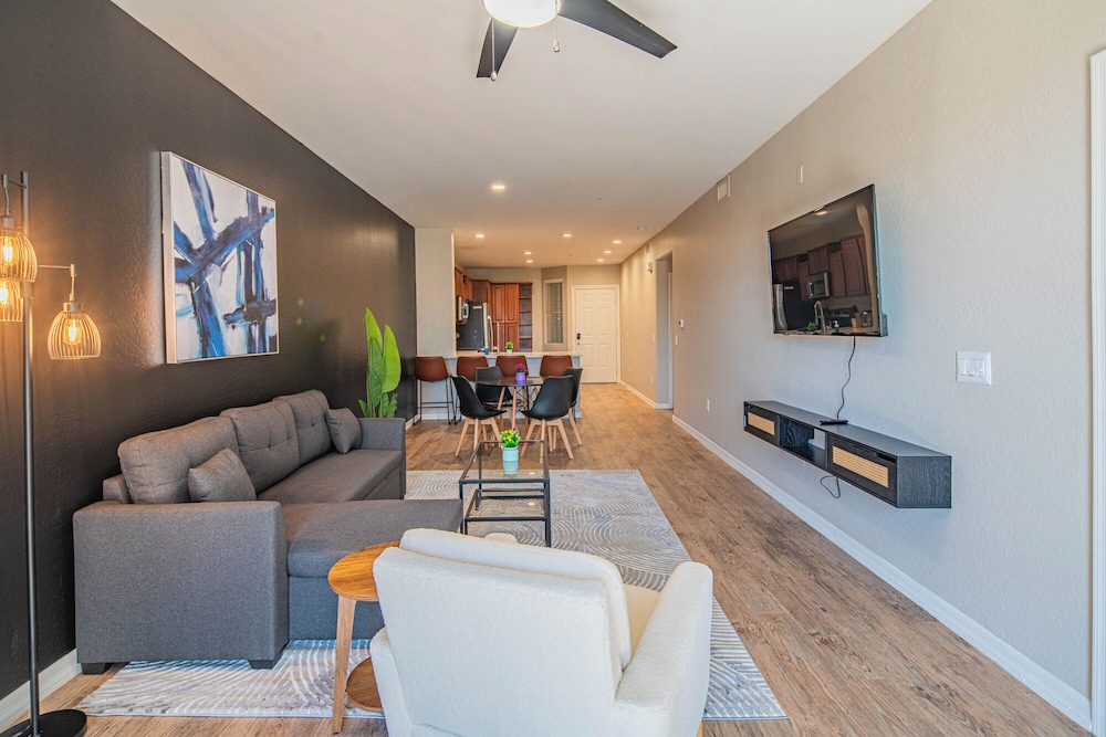 ROVE LIVING/KL - The Fredrick Tempe
